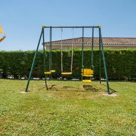 Holiday home Calabrisella